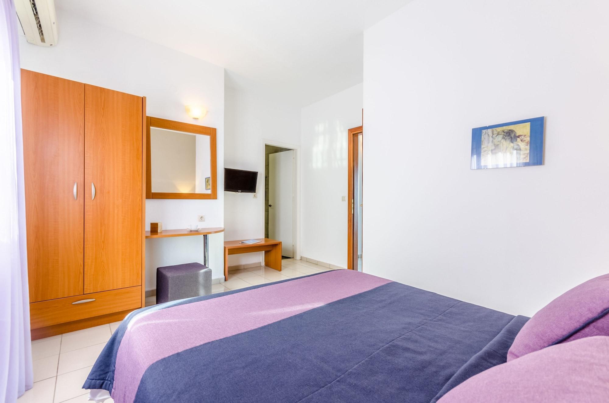 Pela Mare Hotel アギア・ペラギア エクステリア 写真