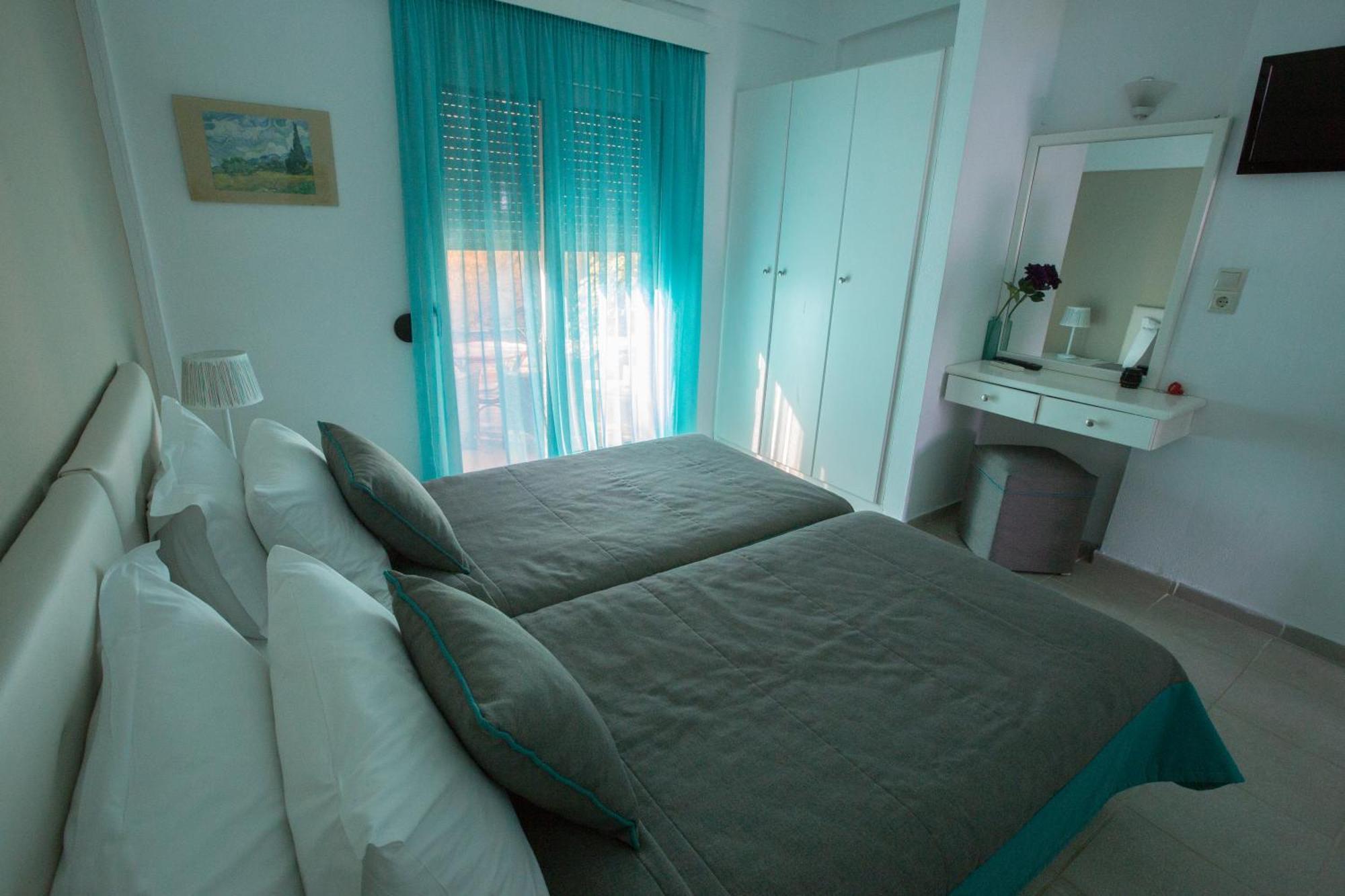 Pela Mare Hotel アギア・ペラギア エクステリア 写真