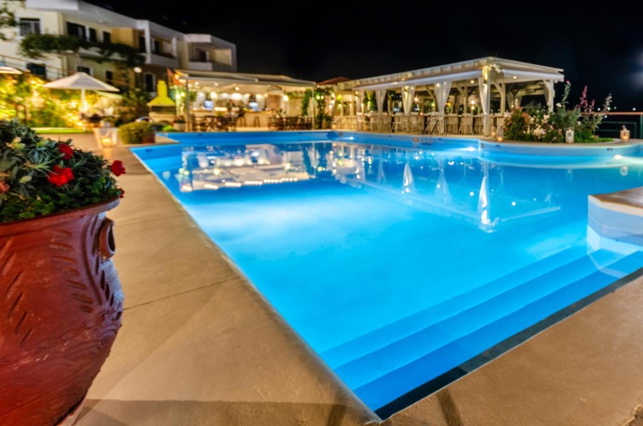 Pela Mare Hotel アギア・ペラギア エクステリア 写真